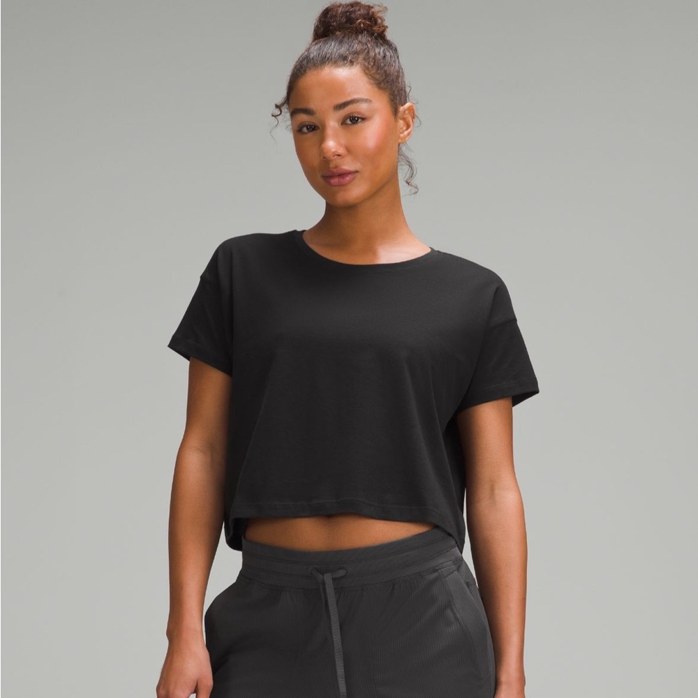 Lululemon Black Cates T-shirt Size 6